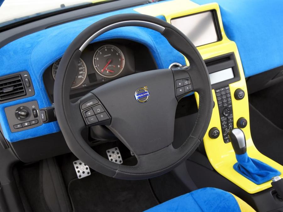  Volvo iPd C30 Concept 2006 года  (фото 7 из 21)
